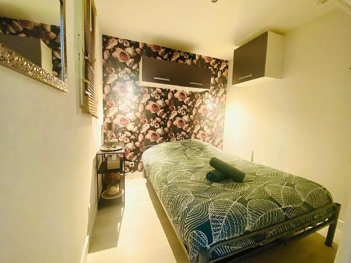 Appartement Proche Mer Avec Piscine Et Parking เฟลอรี ภายนอก รูปภาพ