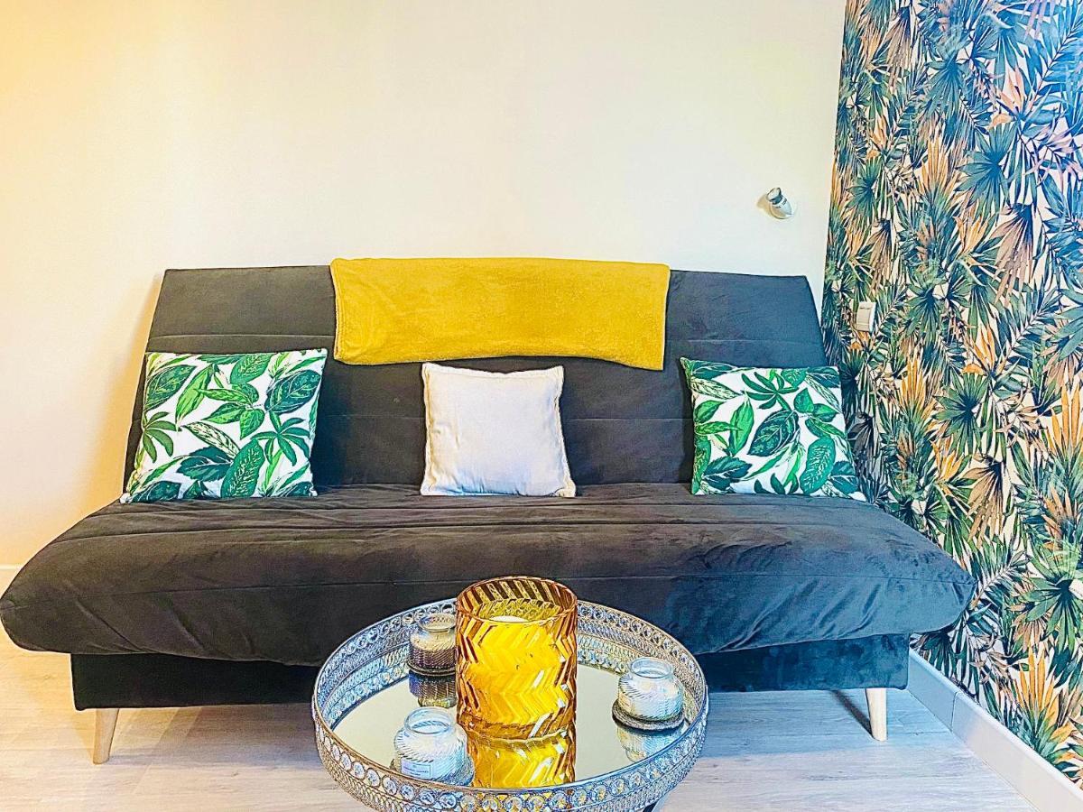 Appartement Proche Mer Avec Piscine Et Parking เฟลอรี ภายนอก รูปภาพ