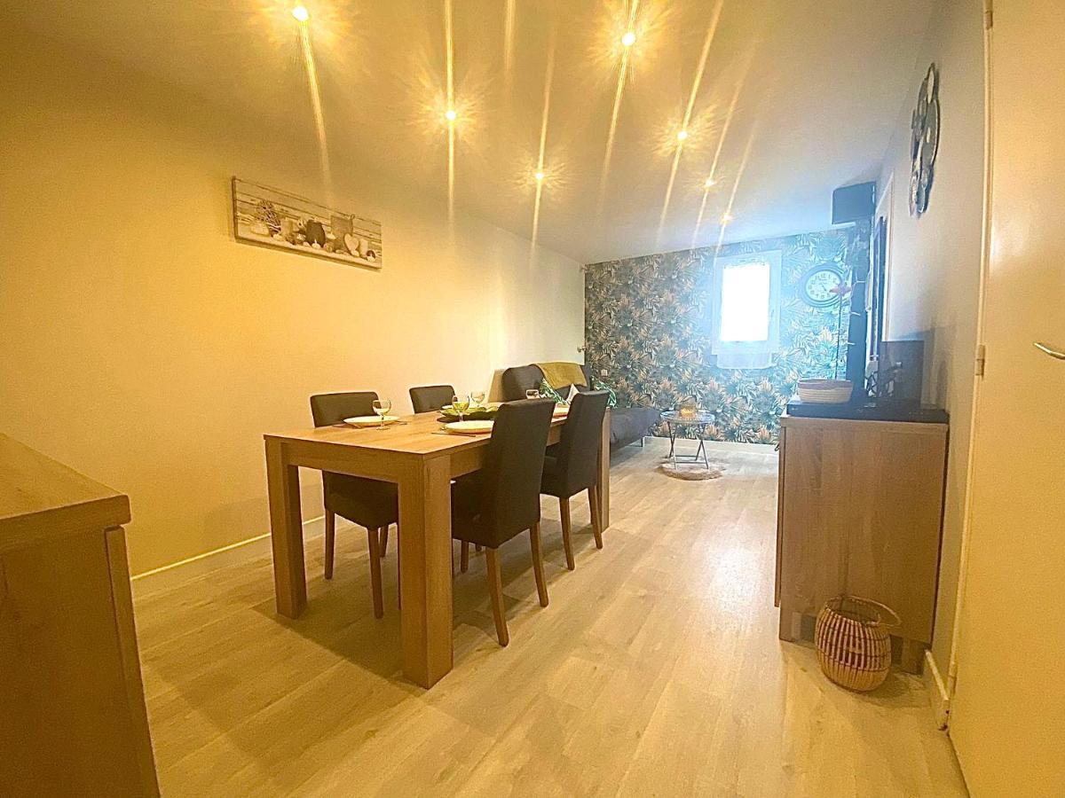 Appartement Proche Mer Avec Piscine Et Parking เฟลอรี ภายนอก รูปภาพ