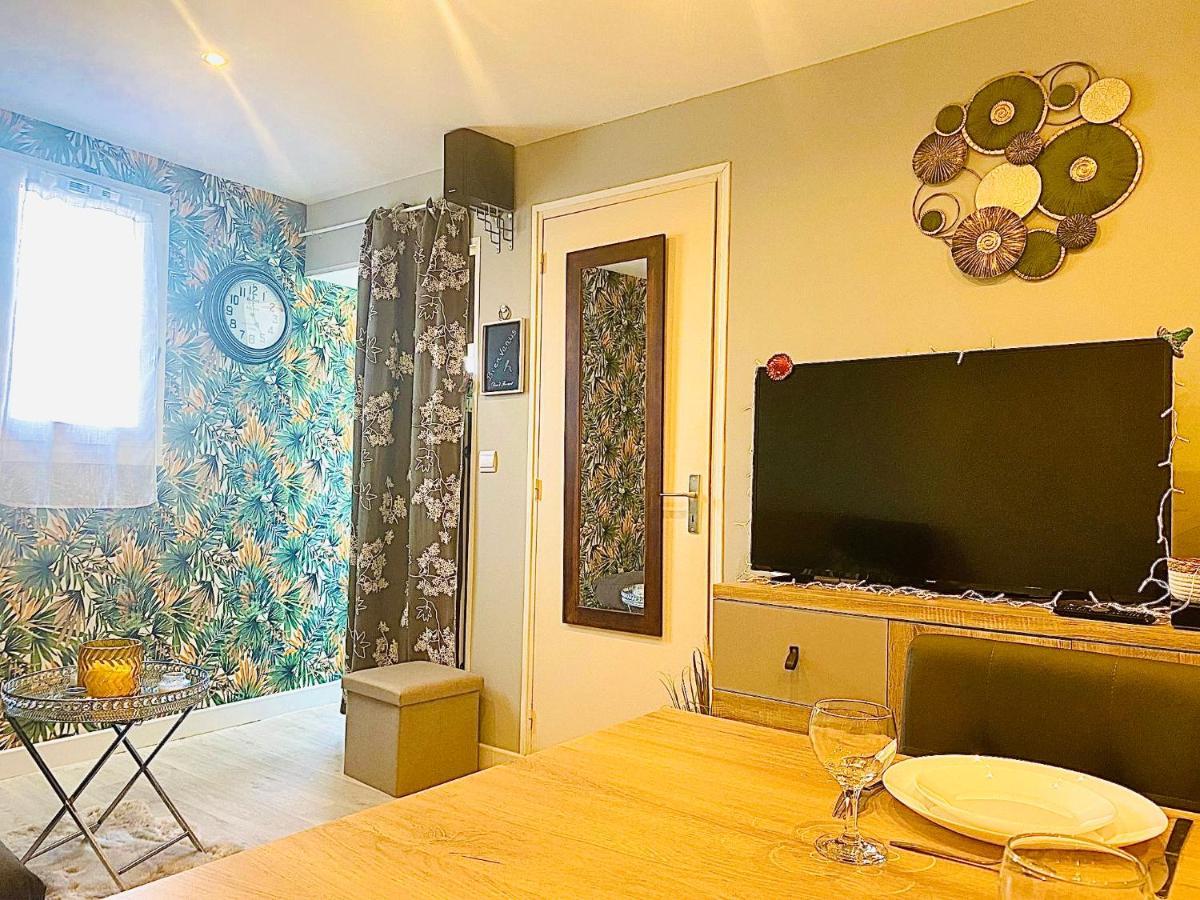 Appartement Proche Mer Avec Piscine Et Parking เฟลอรี ภายนอก รูปภาพ